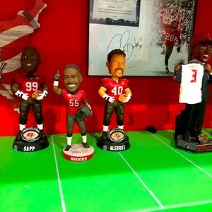 Derrick brooks hall of famer bobblehead new in box